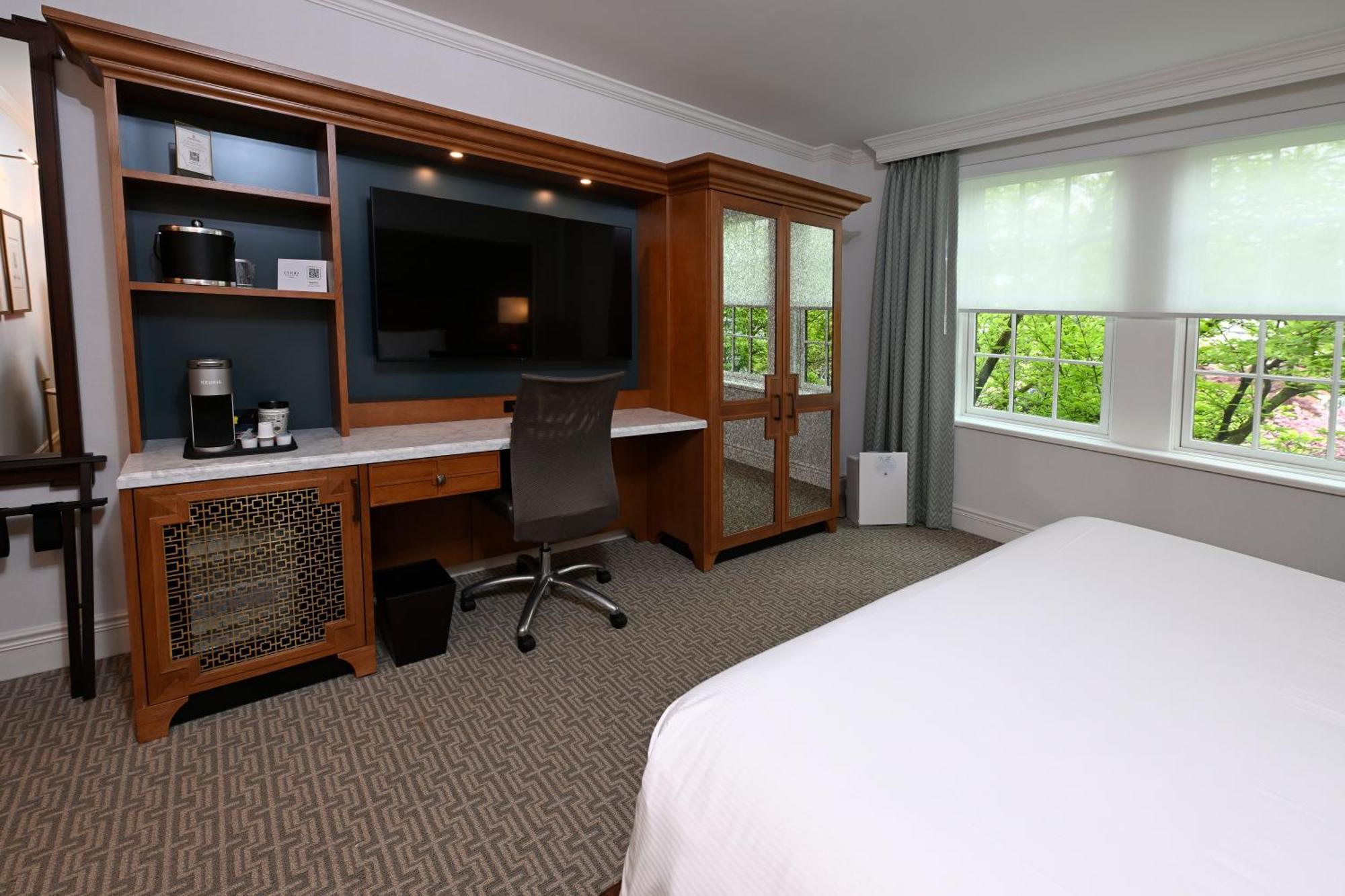 Hotel Roanoke & Conference Center, Curio Collection By Hilton Exterior foto