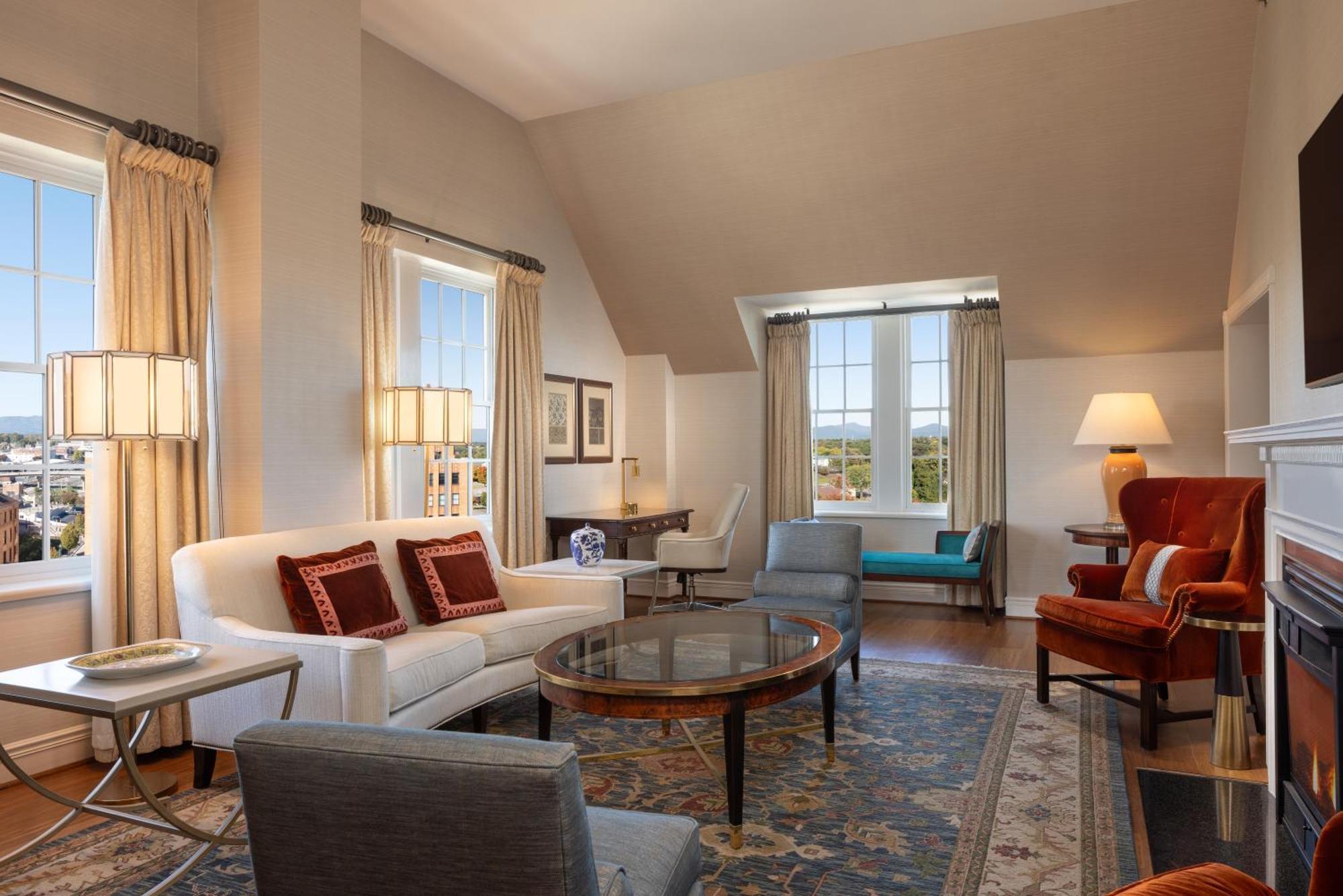 Hotel Roanoke & Conference Center, Curio Collection By Hilton Exterior foto