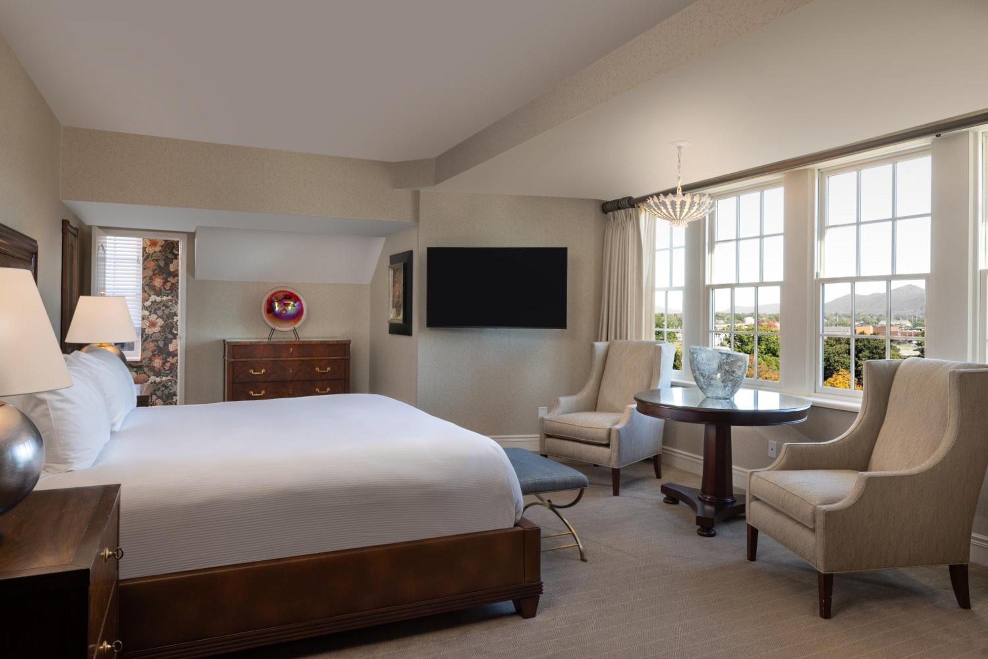 Hotel Roanoke & Conference Center, Curio Collection By Hilton Exterior foto