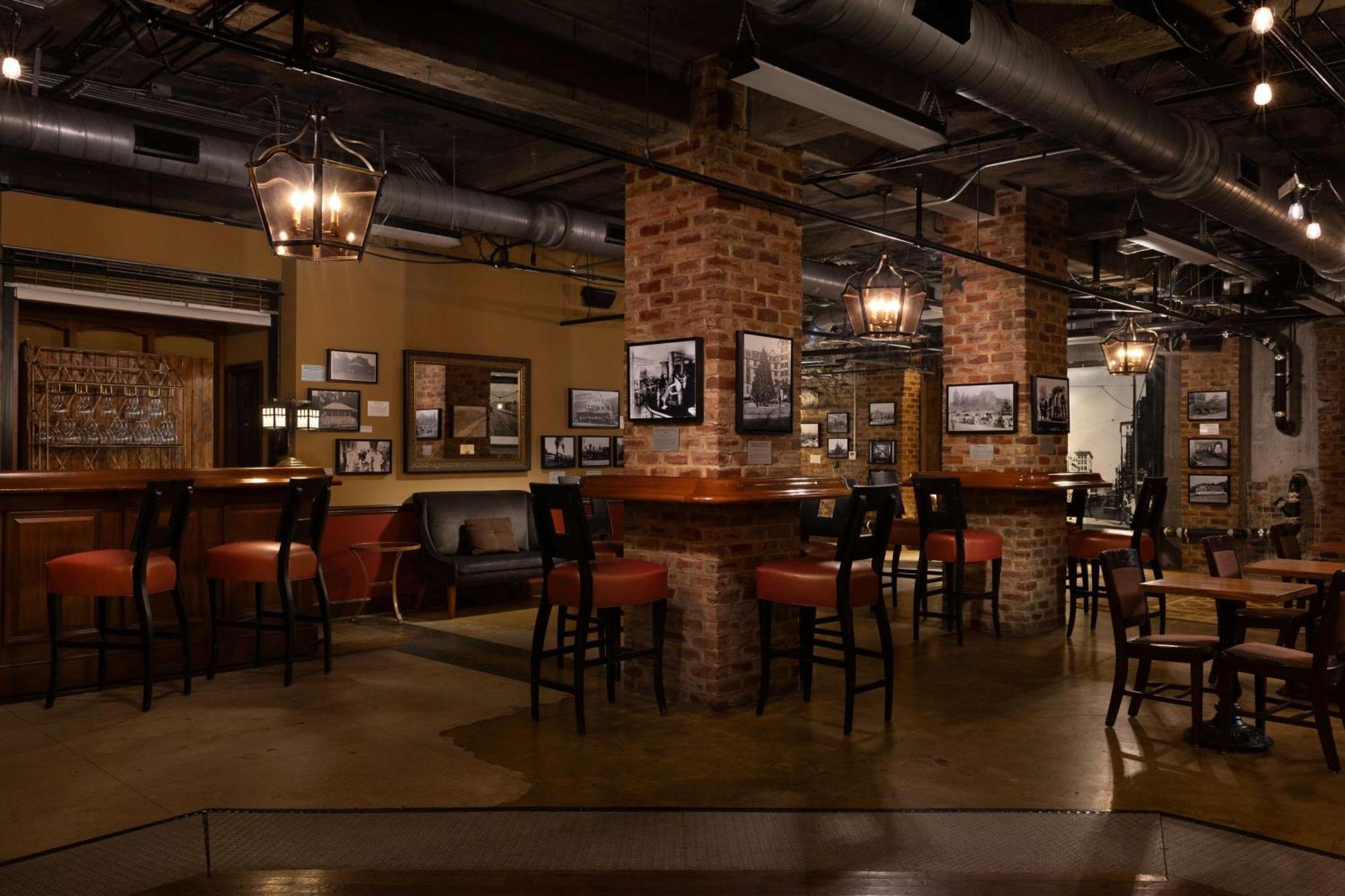 Hotel Roanoke & Conference Center, Curio Collection By Hilton Exterior foto